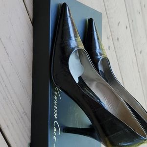 Kenneth Cole black classic heels